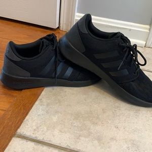 Black memory foam Adidas tennis’s shoes